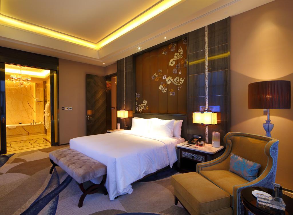 Wanda Realm Yinchuan Hotel Bagian luar foto