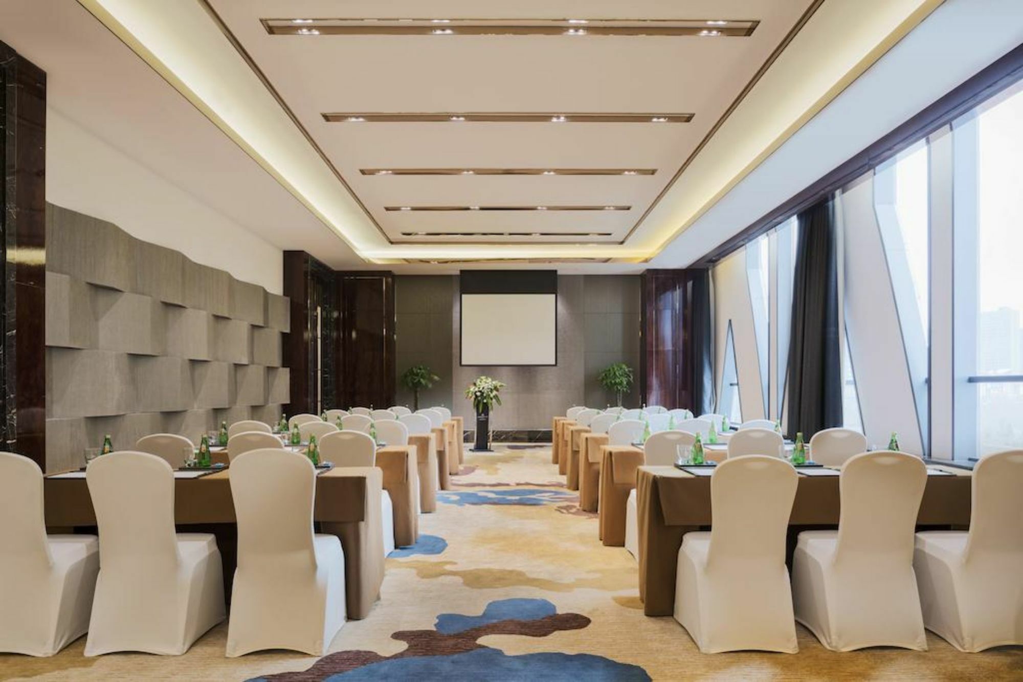 Wanda Realm Yinchuan Hotel Bagian luar foto